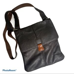 Nino Bossi leather minimalist crossbody bag purse
